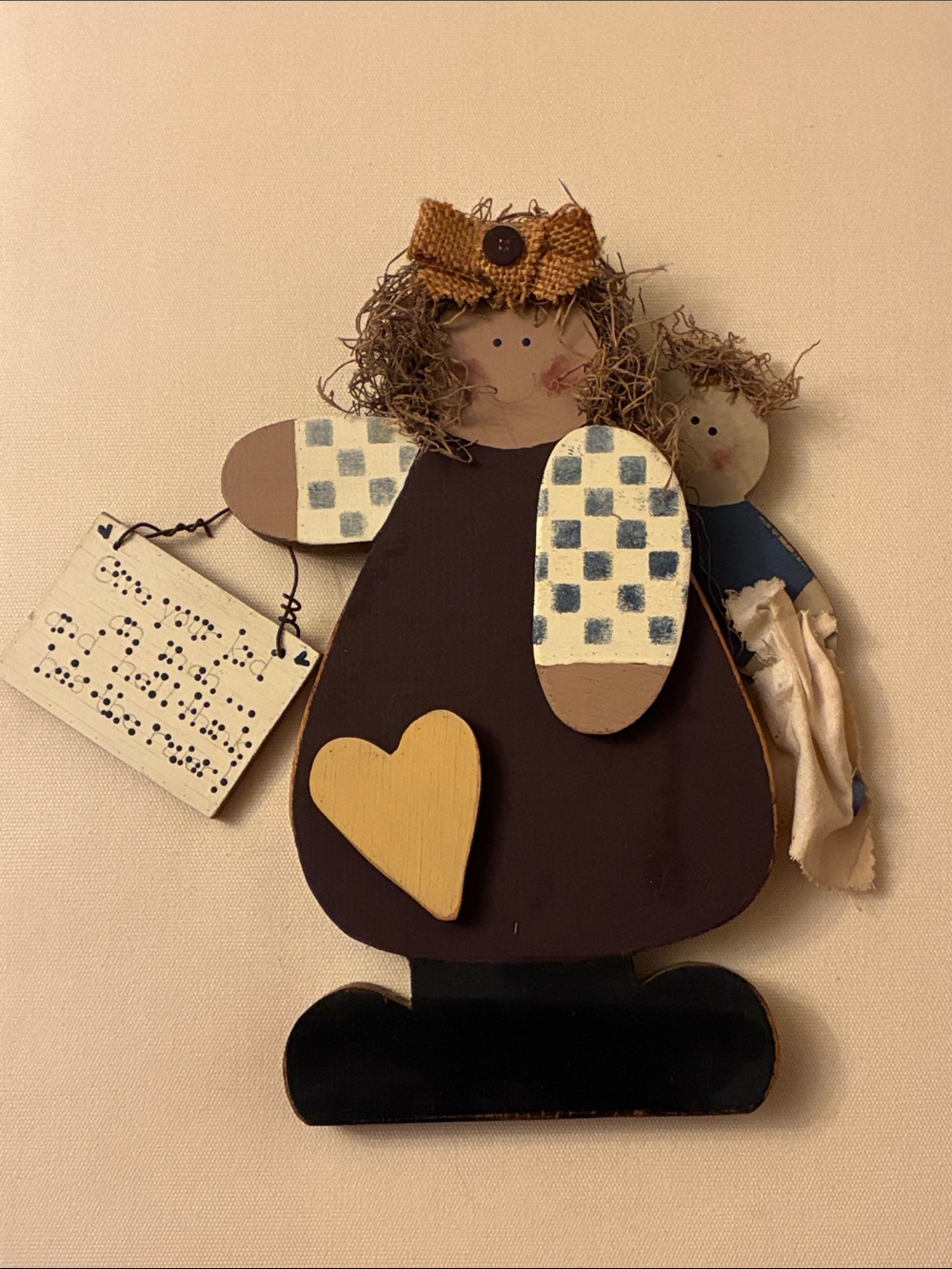 Rustic Heart Folk Art Wall Décor in Brown and Cream